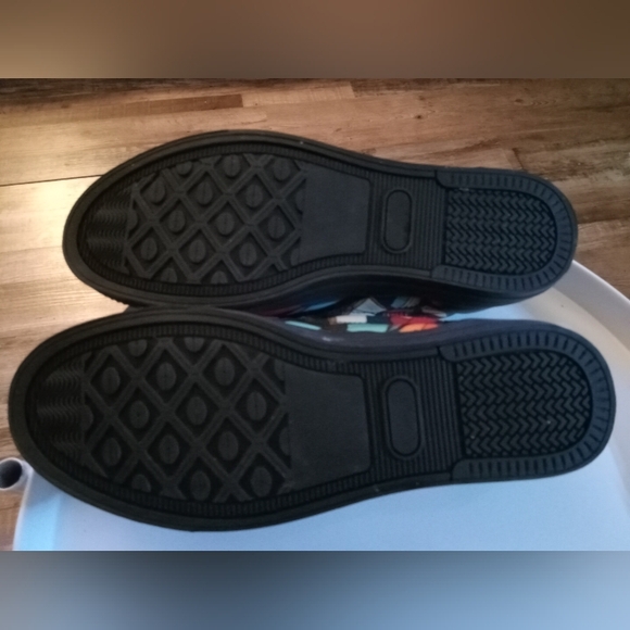 Book Lovers Pattern Slip-on Canvas Shoes Wmns12/Mns11/EU43. Black Sole     FF217 - Picture 7 of 7